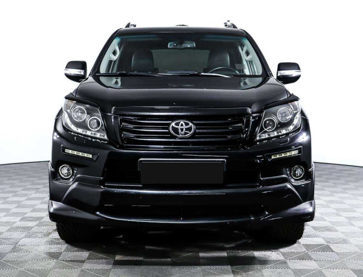 Toyota Land Cruiser Prado с пробегом — 2011 год. Фото: #1