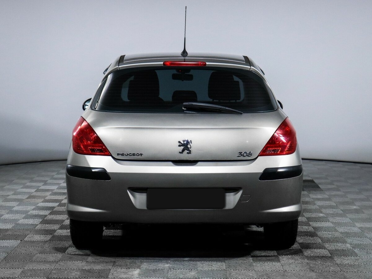 Peugeot 308 с пробегом — 2011 год. Фото: #4
