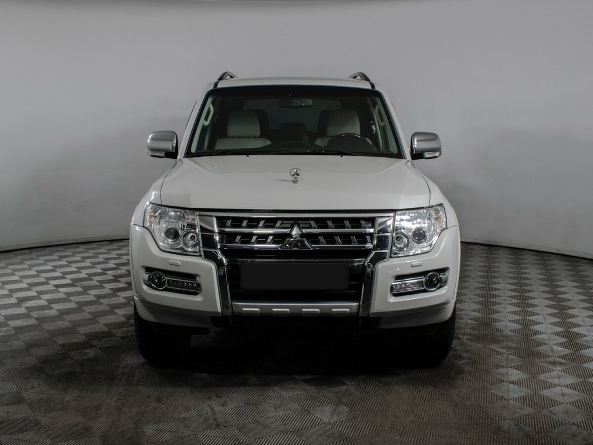 Mitsubishi Pajero с пробегом — 2019 год. Фото: #1