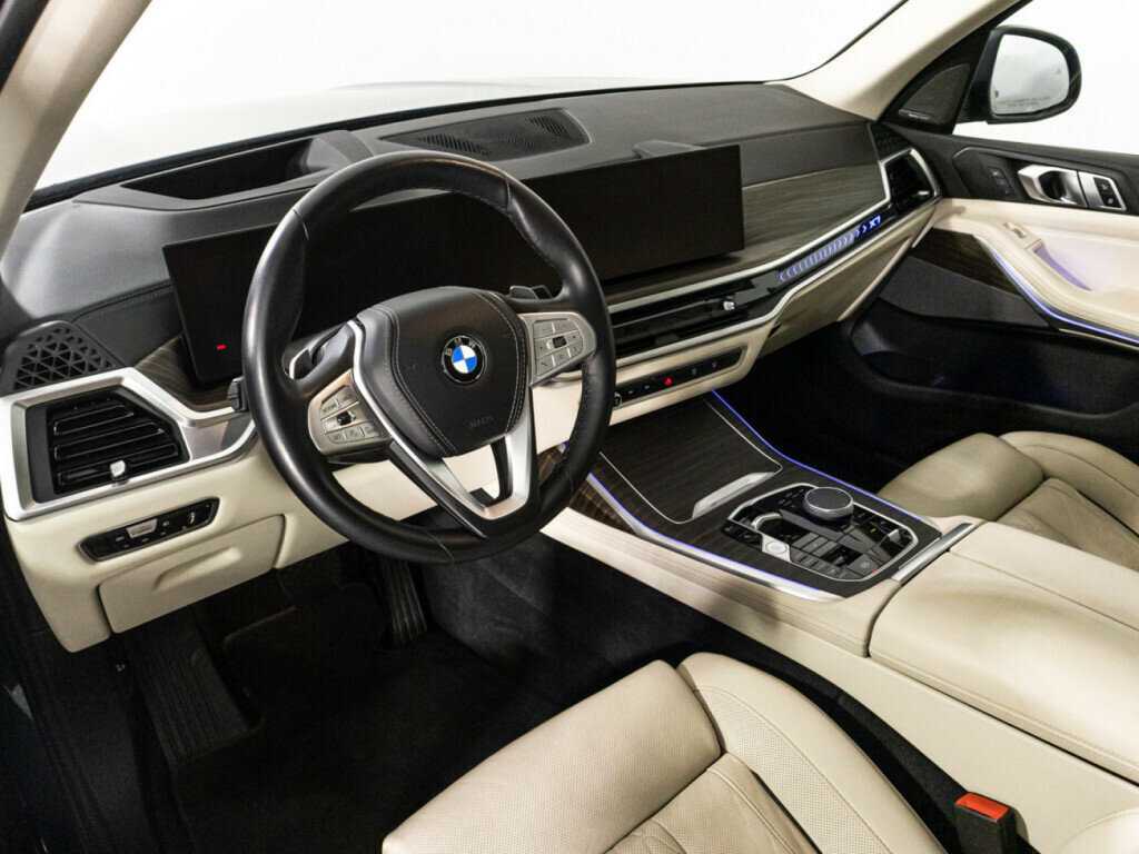 BMW X7 с пробегом — 2022 год. Фото: #8