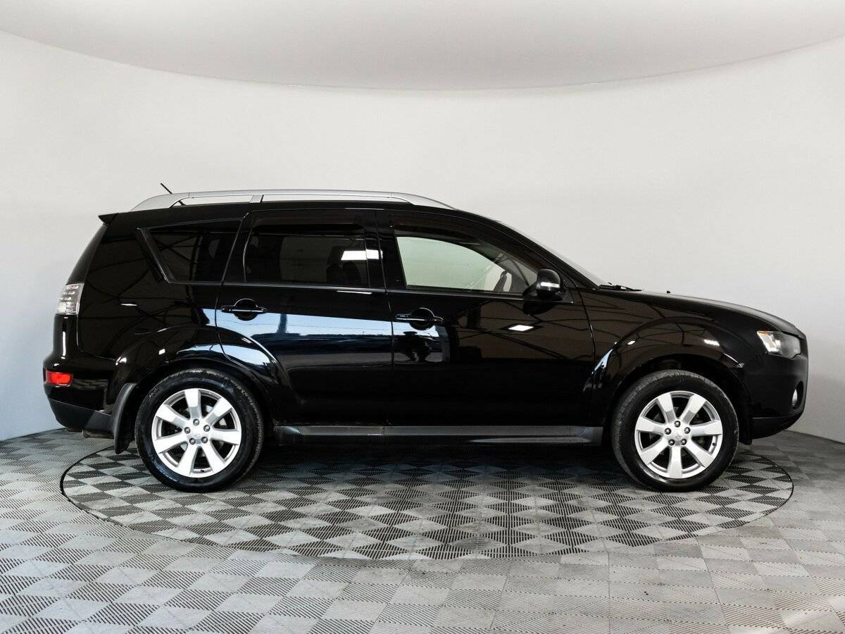 Mitsubishi Outlander с пробегом — 2010 год. Фото: #3