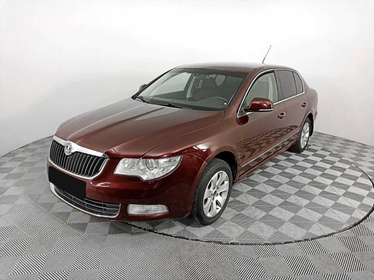Skoda Superb с пробегом — 2009 год. Фото: #0