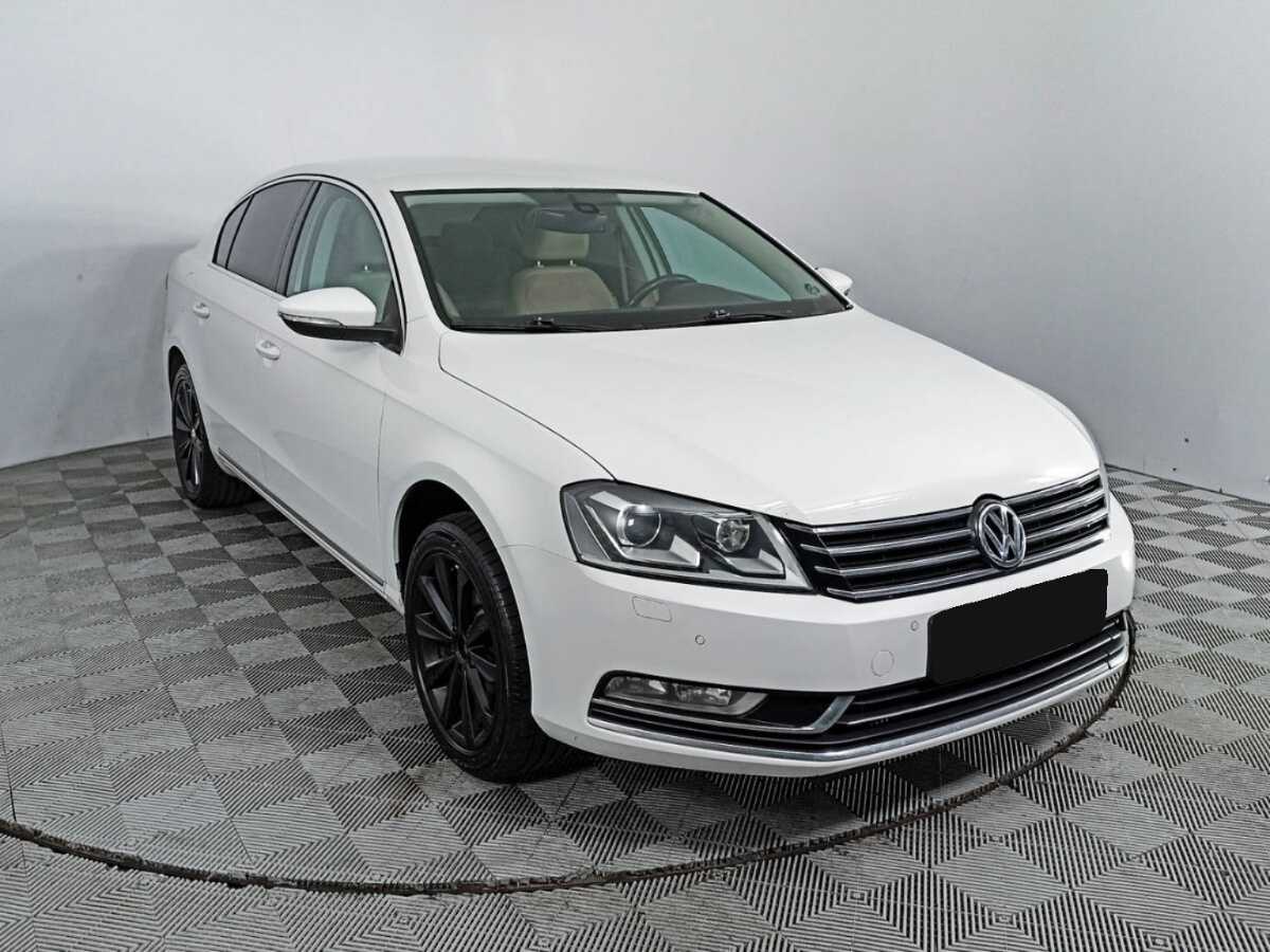 Volkswagen Passat с пробегом — 2011 год. Фото: #2