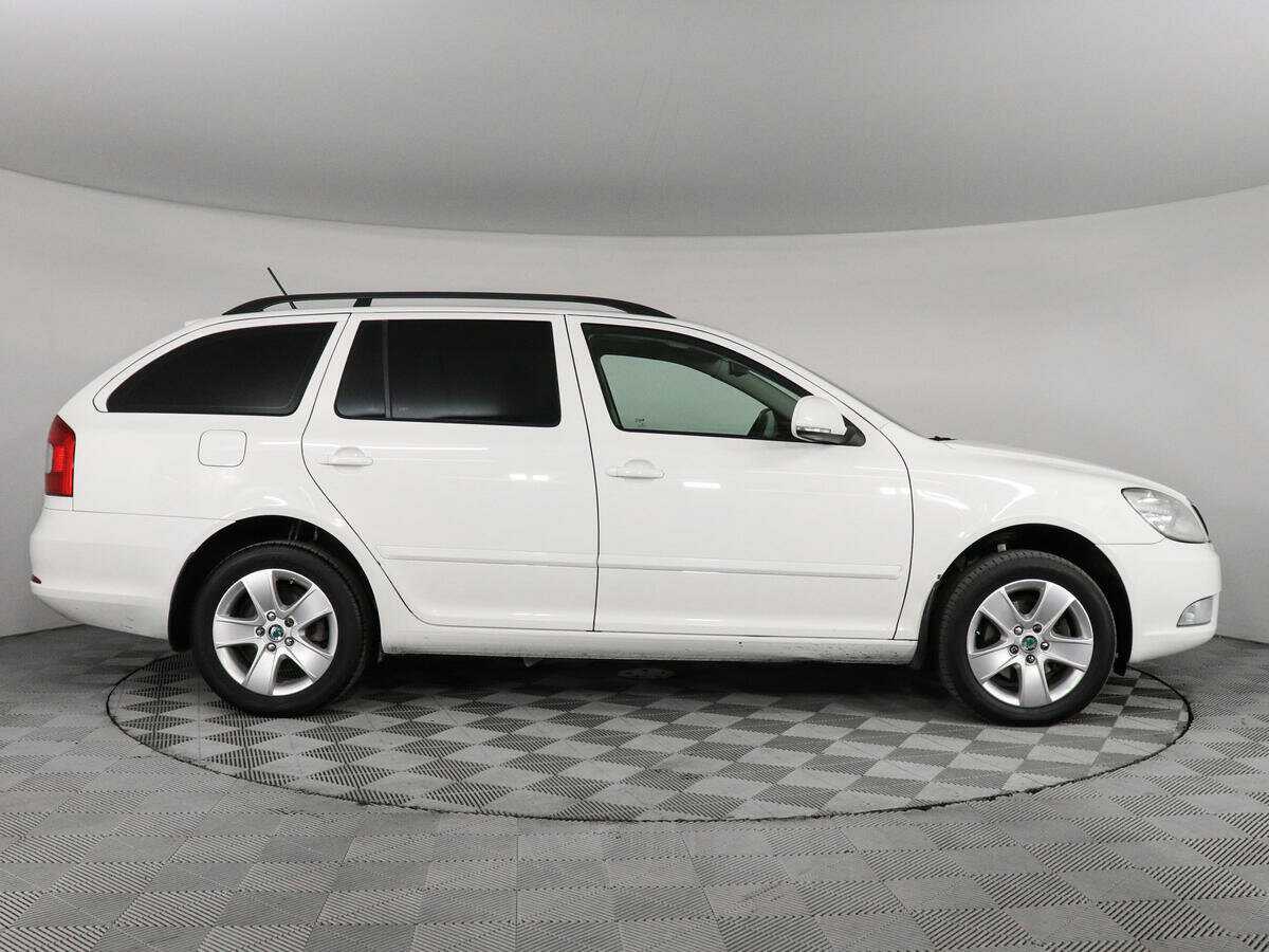 Skoda Octavia с пробегом — 2012 год. Фото: #3