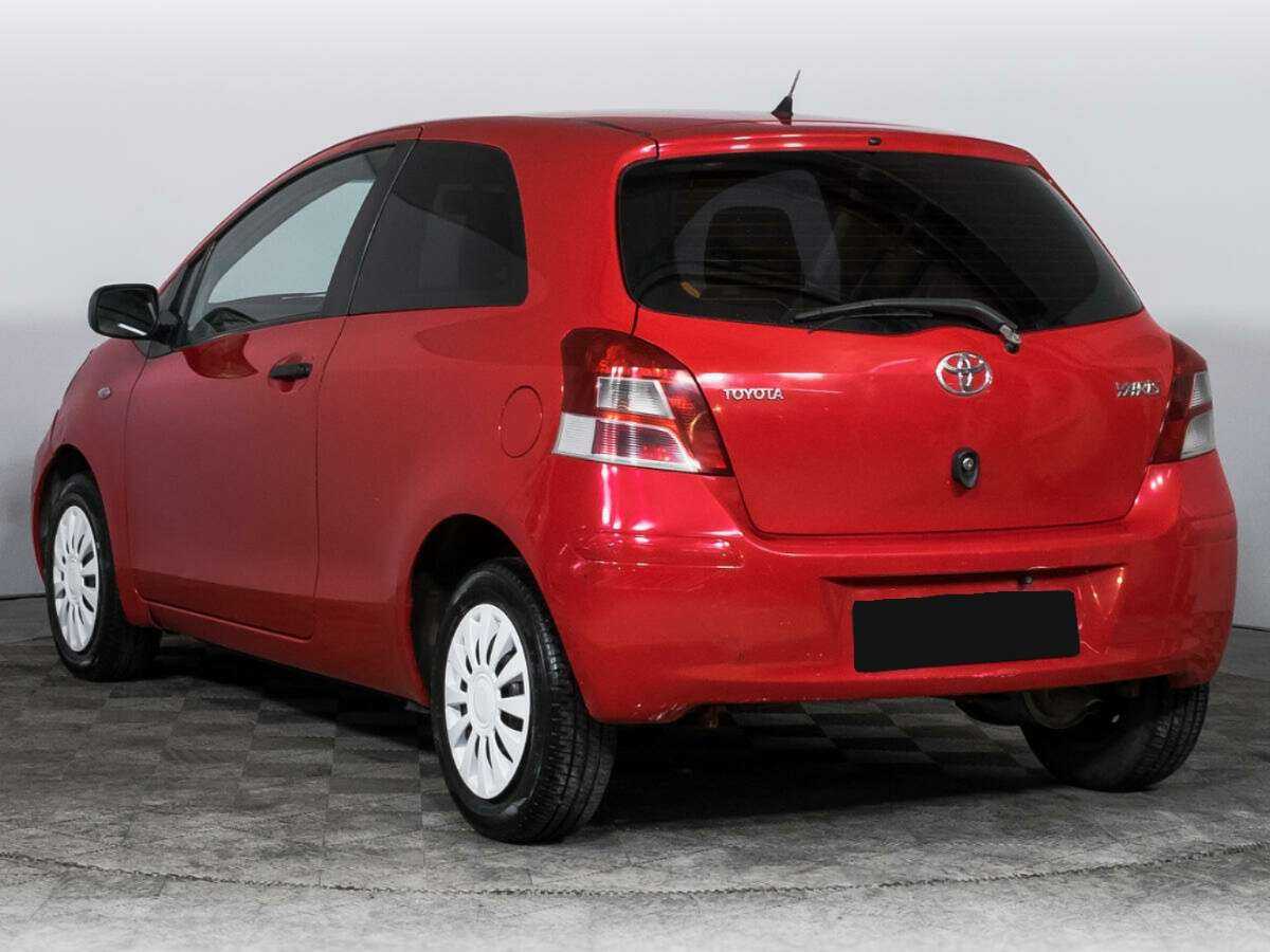 Toyota Yaris с пробегом — 2010 год. Фото: #6