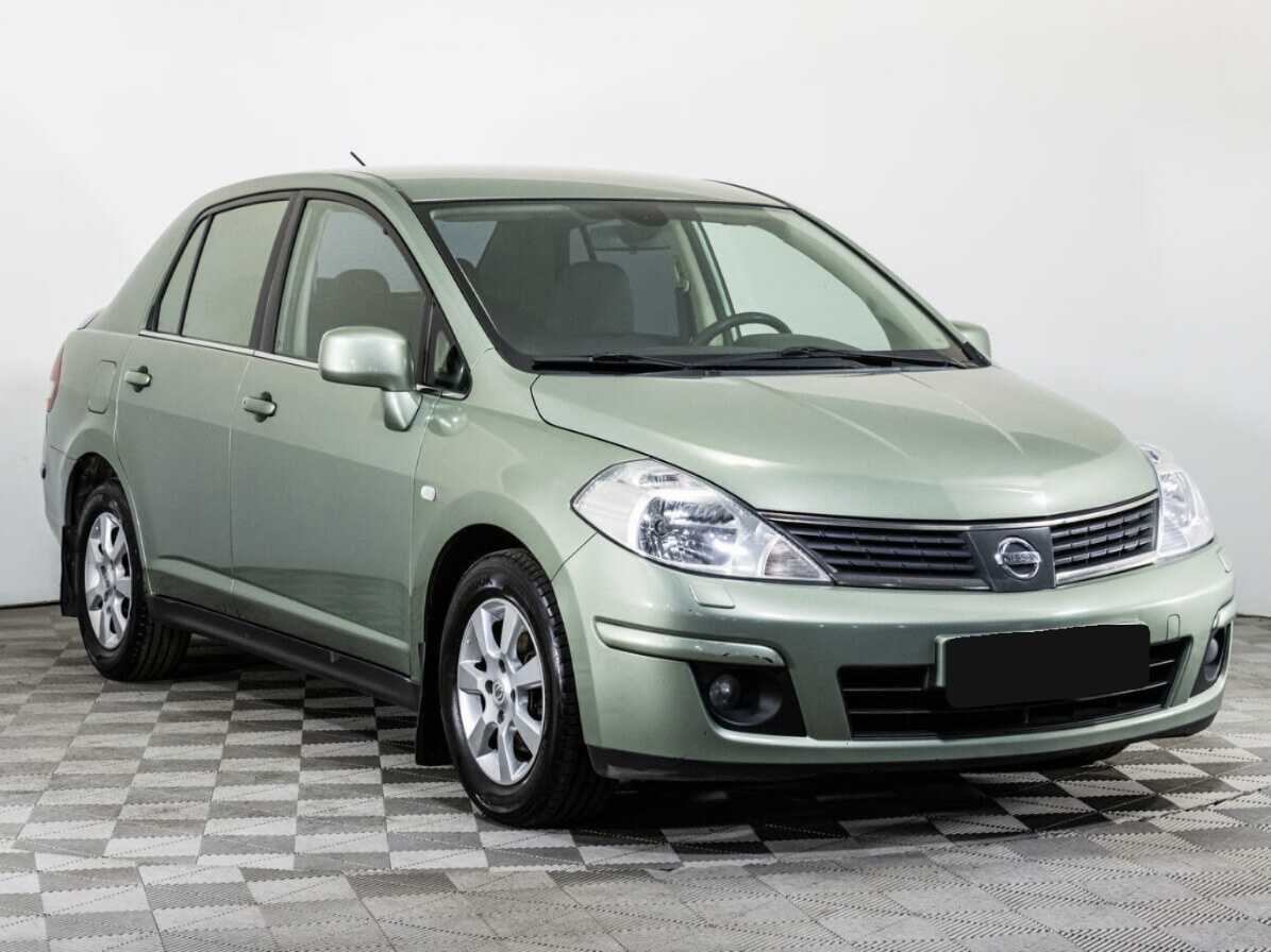 Nissan Tiida с пробегом — 2008 год. Фото: #2