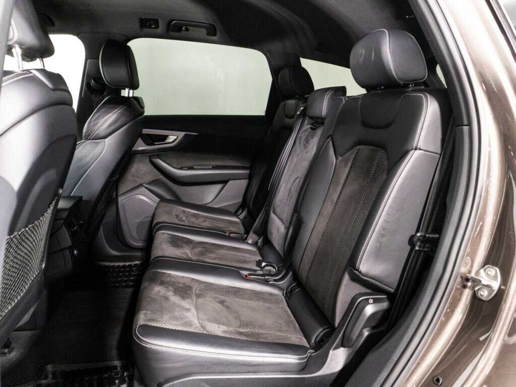 Audi Q7 с пробегом — 2018 год. Фото: #9