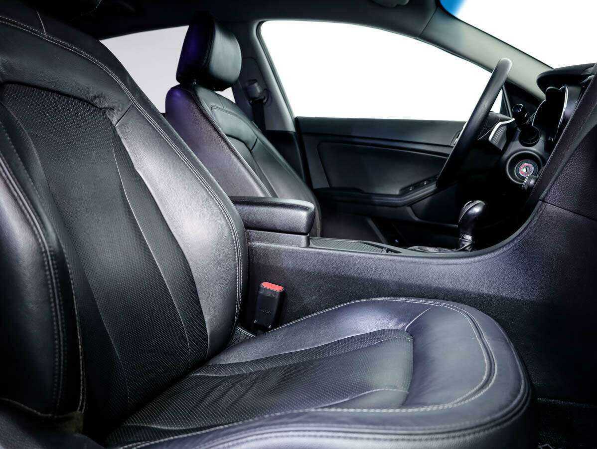 Kia Optima с пробегом — 2013 год. Фото: #10