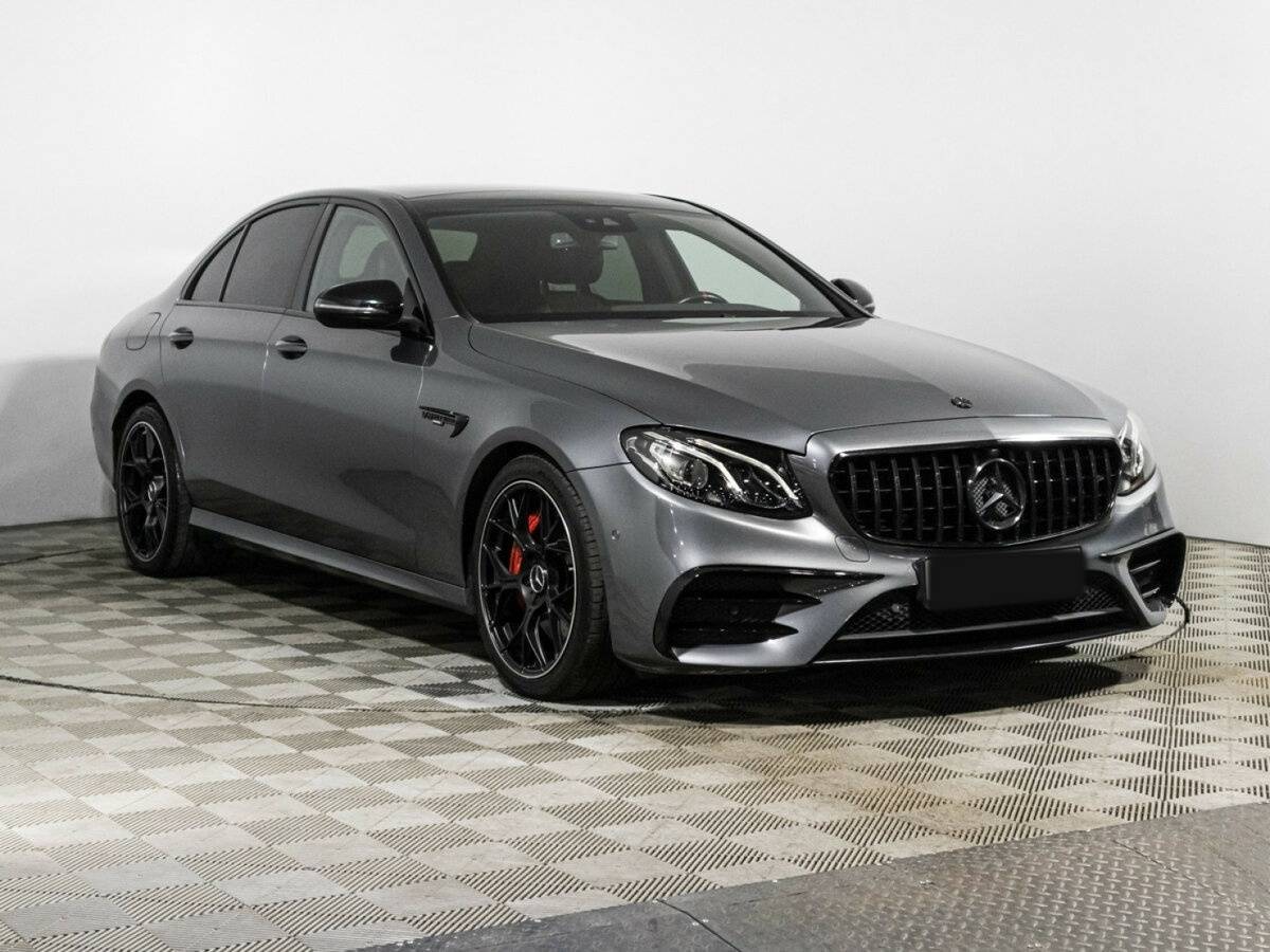 Mercedes-Benz E-Класс с пробегом — 2017 год. Фото: #2