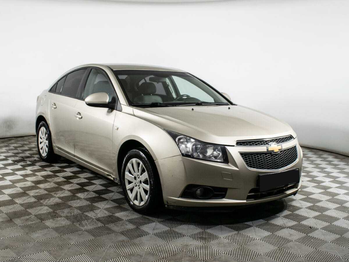 Chevrolet Cruze с пробегом — 2010 год. Фото: #2
