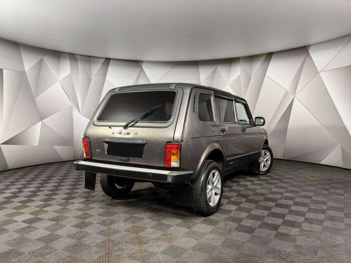 Lada (ВАЗ) 2131 (4x4) с пробегом — 2019 год. Фото: #1