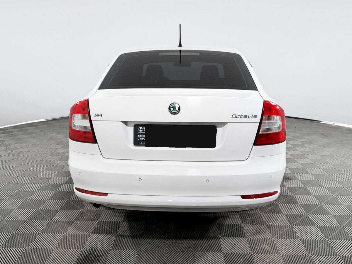 Skoda Octavia с пробегом — 2011 год. Фото: #4