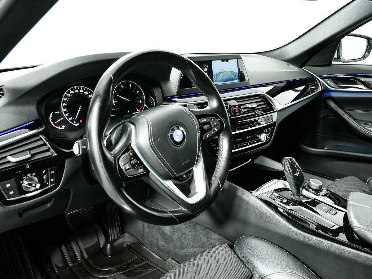 BMW 5 серии с пробегом — 2018 год. Фото: #11