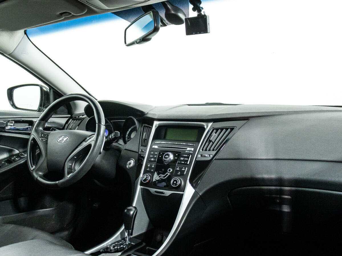 Hyundai Sonata с пробегом — 2011 год. Фото: #8