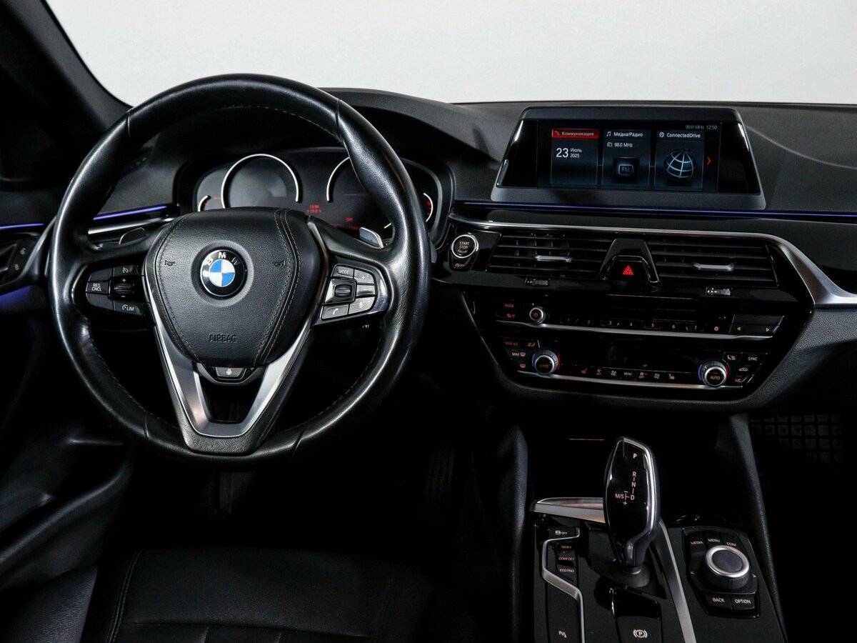 BMW 5 серии с пробегом — 2018 год. Фото: #11