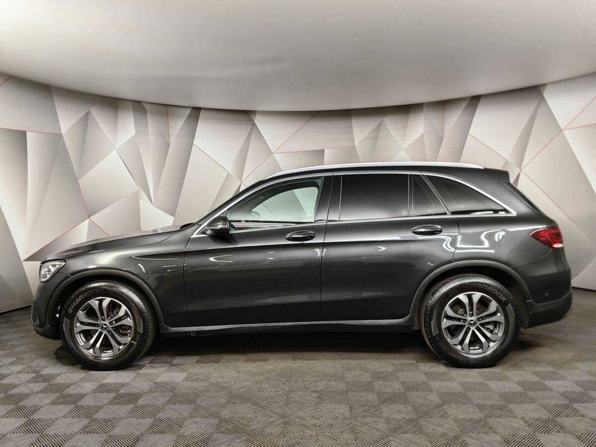 Mercedes-Benz GLC с пробегом — 2021 год. Фото: #3