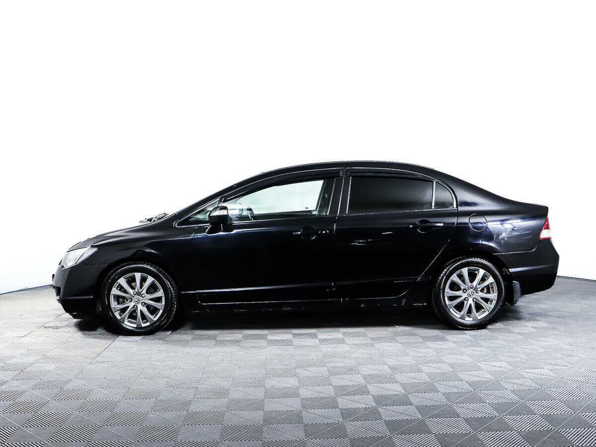 Honda Civic с пробегом — 2008 год. Фото: #7