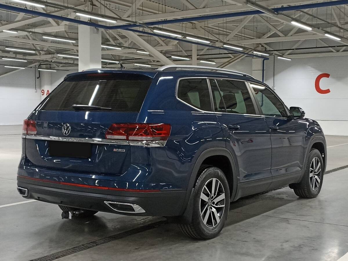 Volkswagen Teramont с пробегом — 2022 год. Фото: #4