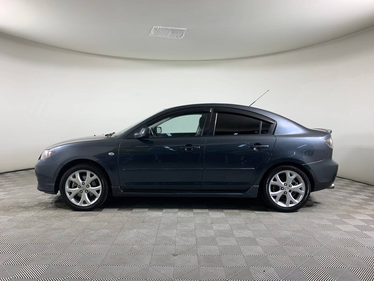 Mazda 3 с пробегом — 2008 год. Фото: #7