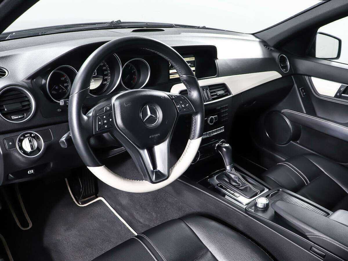 Mercedes-Benz C-Класс с пробегом — 2011 год. Фото: #13