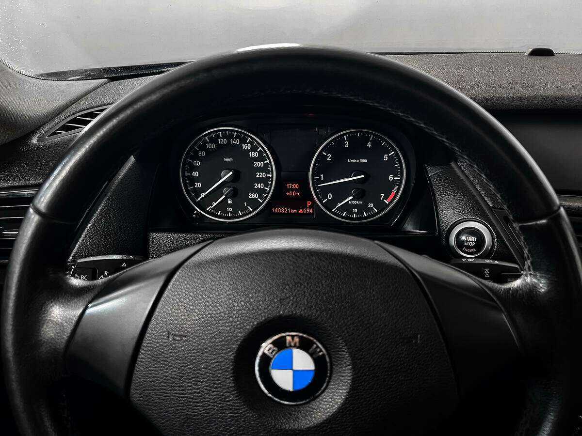 BMW X1 с пробегом — 2013 год. Фото: #16