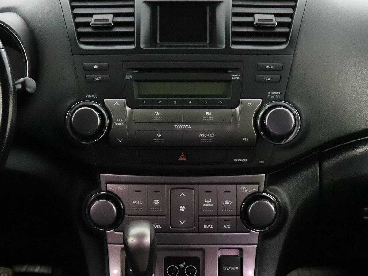 Toyota Highlander с пробегом — 2013 год. Фото: #13