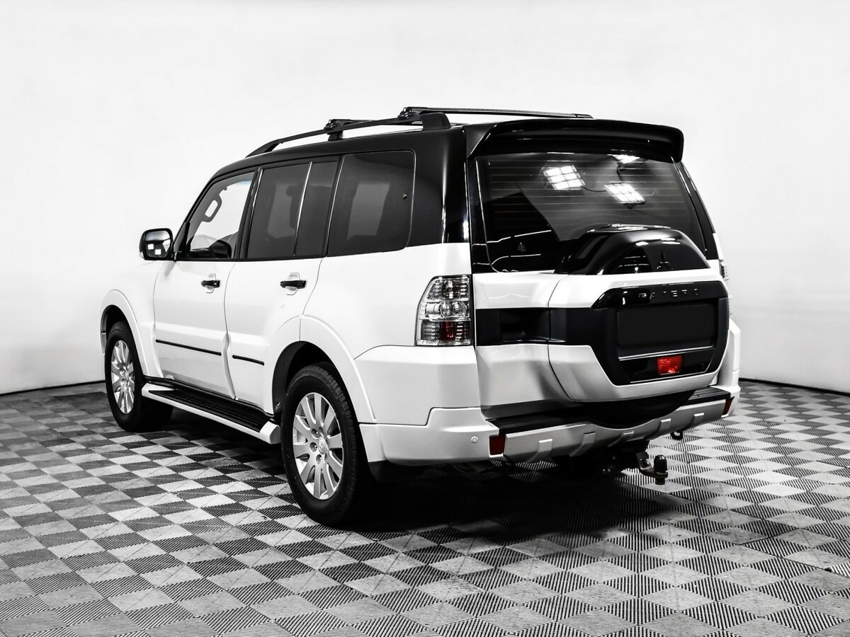 Mitsubishi Pajero с пробегом — 2019 год. Фото: #5