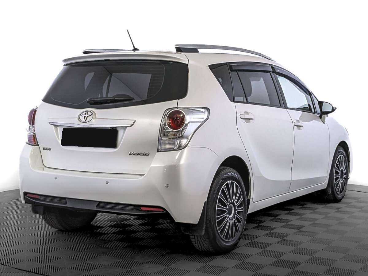 Toyota Verso с пробегом — 2013 год. Фото: #4