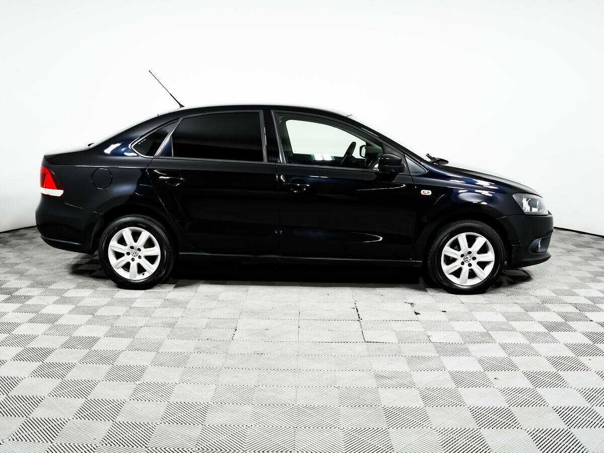 Volkswagen Polo с пробегом — 2010 год. Фото: #3