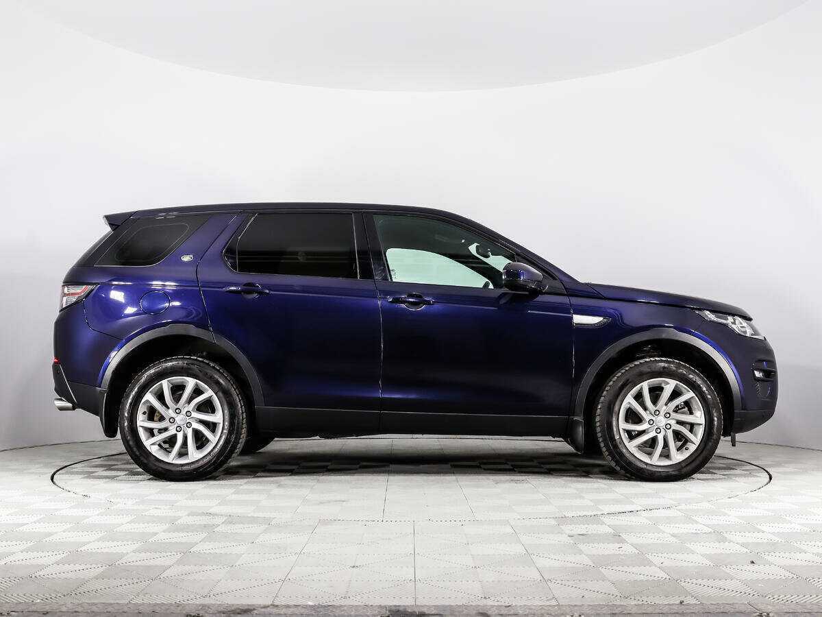 Land Rover Discovery Sport с пробегом — 2018 год. Фото: #3