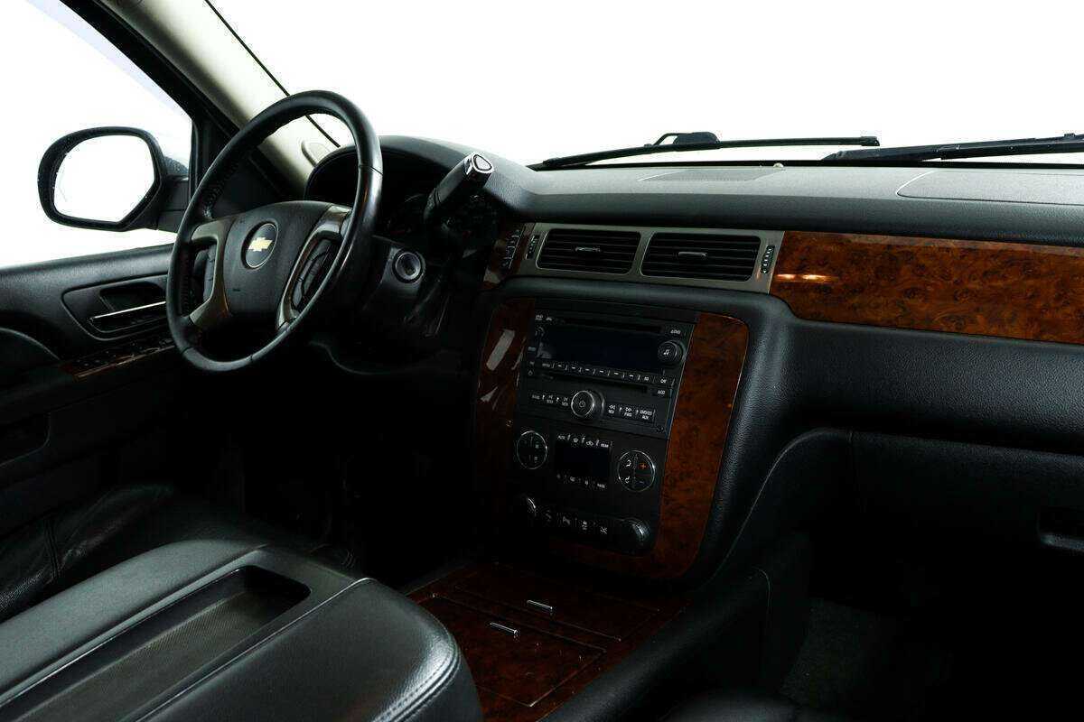 Chevrolet Tahoe с пробегом — 2013 год. Фото: #8
