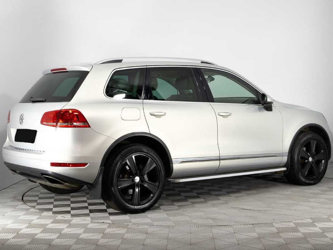 Volkswagen Touareg с пробегом — 2011 год. Фото: #4