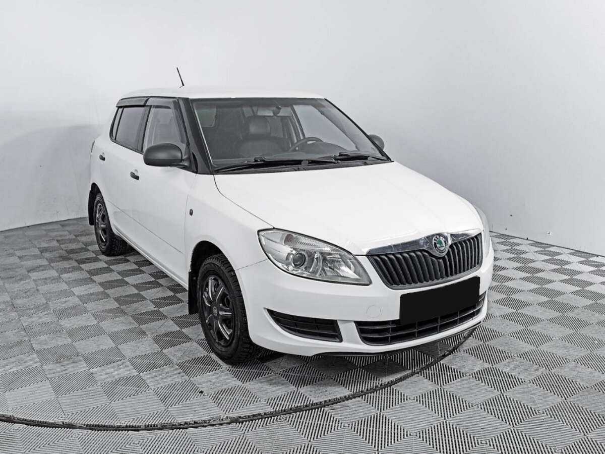 Skoda Fabia с пробегом — 2012 год. Фото: #2