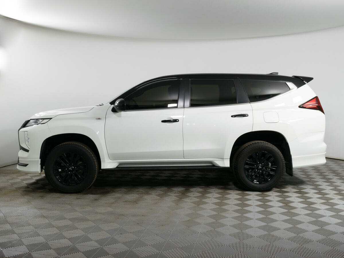 Mitsubishi Montero Sport с пробегом — 2022 год. Фото: #6