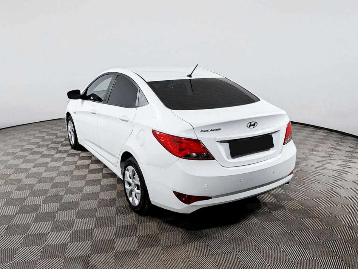 Hyundai Solaris с пробегом — 2016 год. Фото: #5