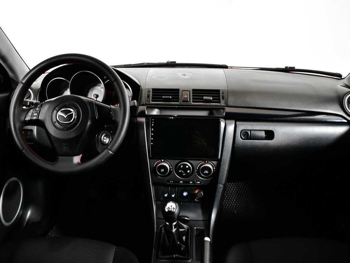 Mazda 3 с пробегом — 2007 год. Фото: #11