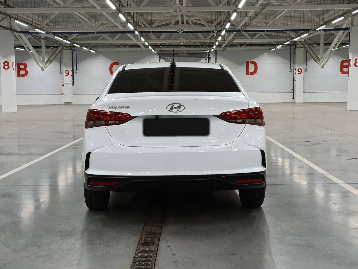 Hyundai Solaris с пробегом — 2021 год. Фото: #5