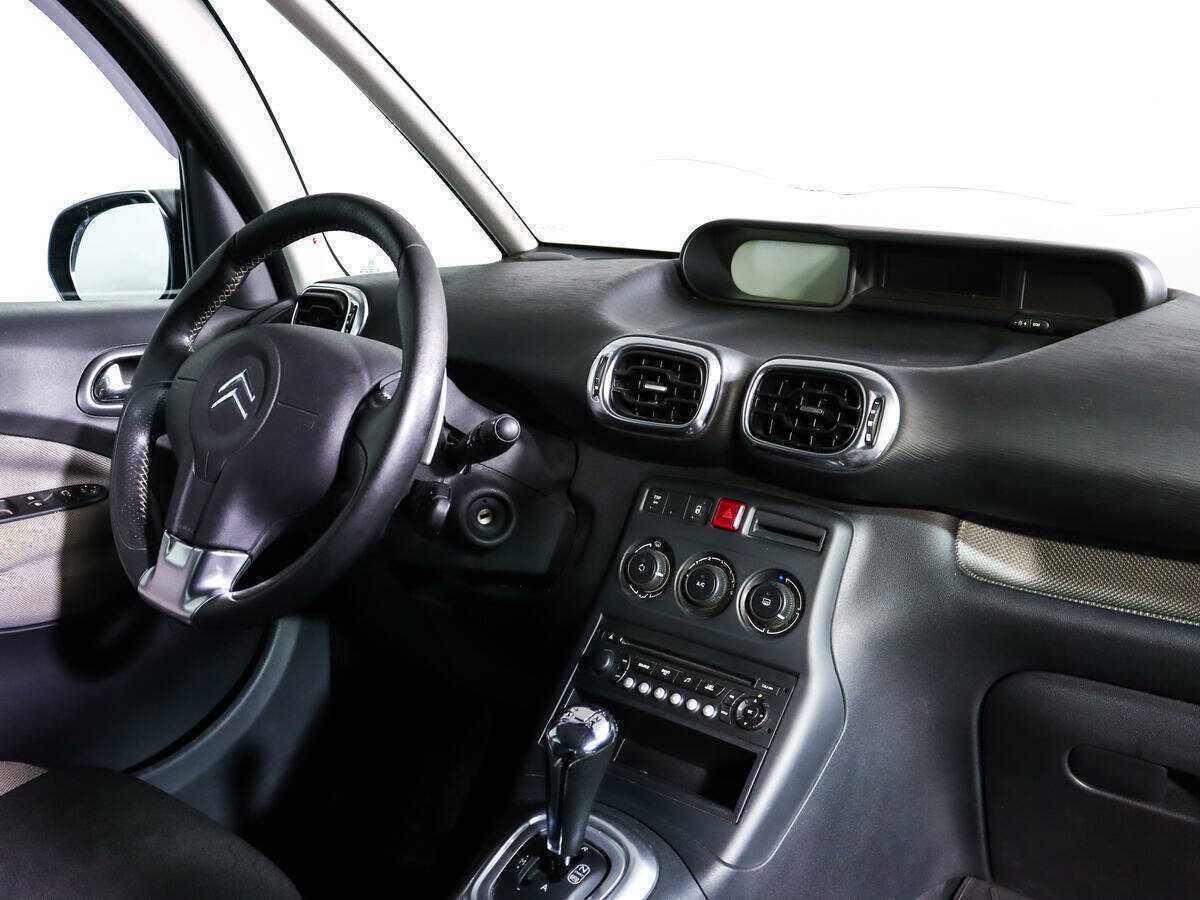 Citroen C3 Picasso с пробегом — 2012 год. Фото: #6