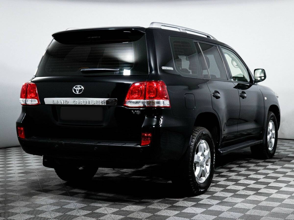 Toyota Land Cruiser с пробегом — 2011 год. Фото: #4