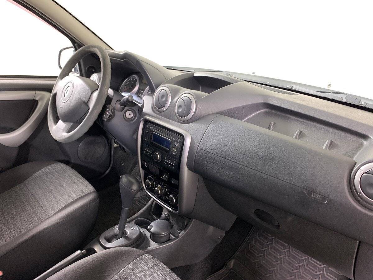 Renault Duster с пробегом — 2013 год. Фото: #11