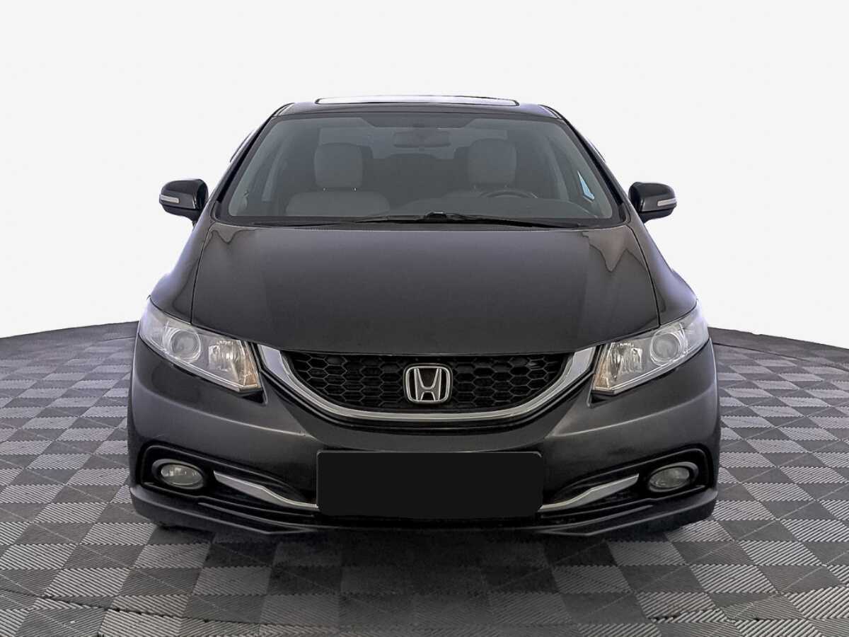 Honda Civic с пробегом — 2013 год. Фото: #1