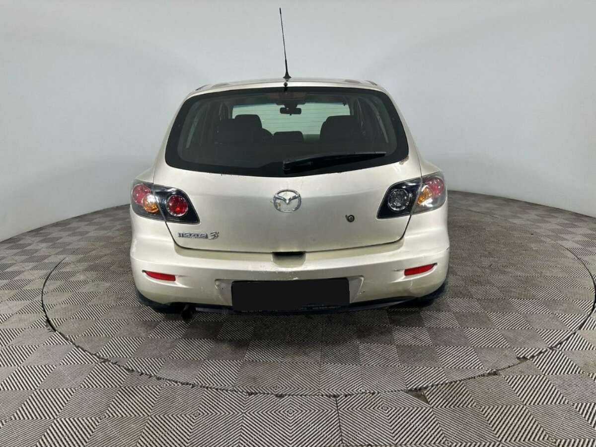 Mazda 3 с пробегом — 2006 год. Фото: #2
