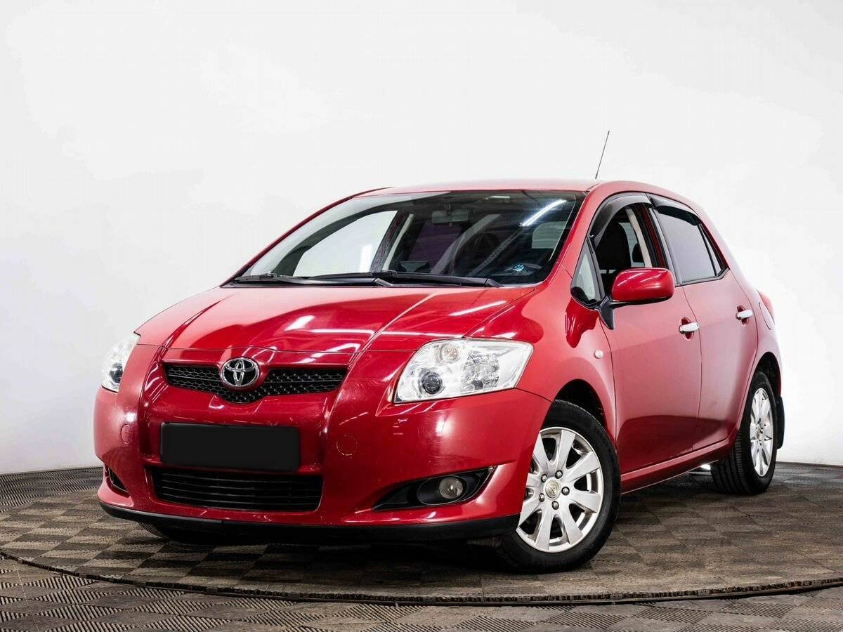 Toyota Auris с пробегом — 2008 год. Посмотреть фото