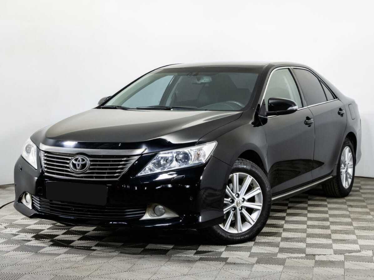 Toyota Camry с пробегом — 2014 год. Фото: #0