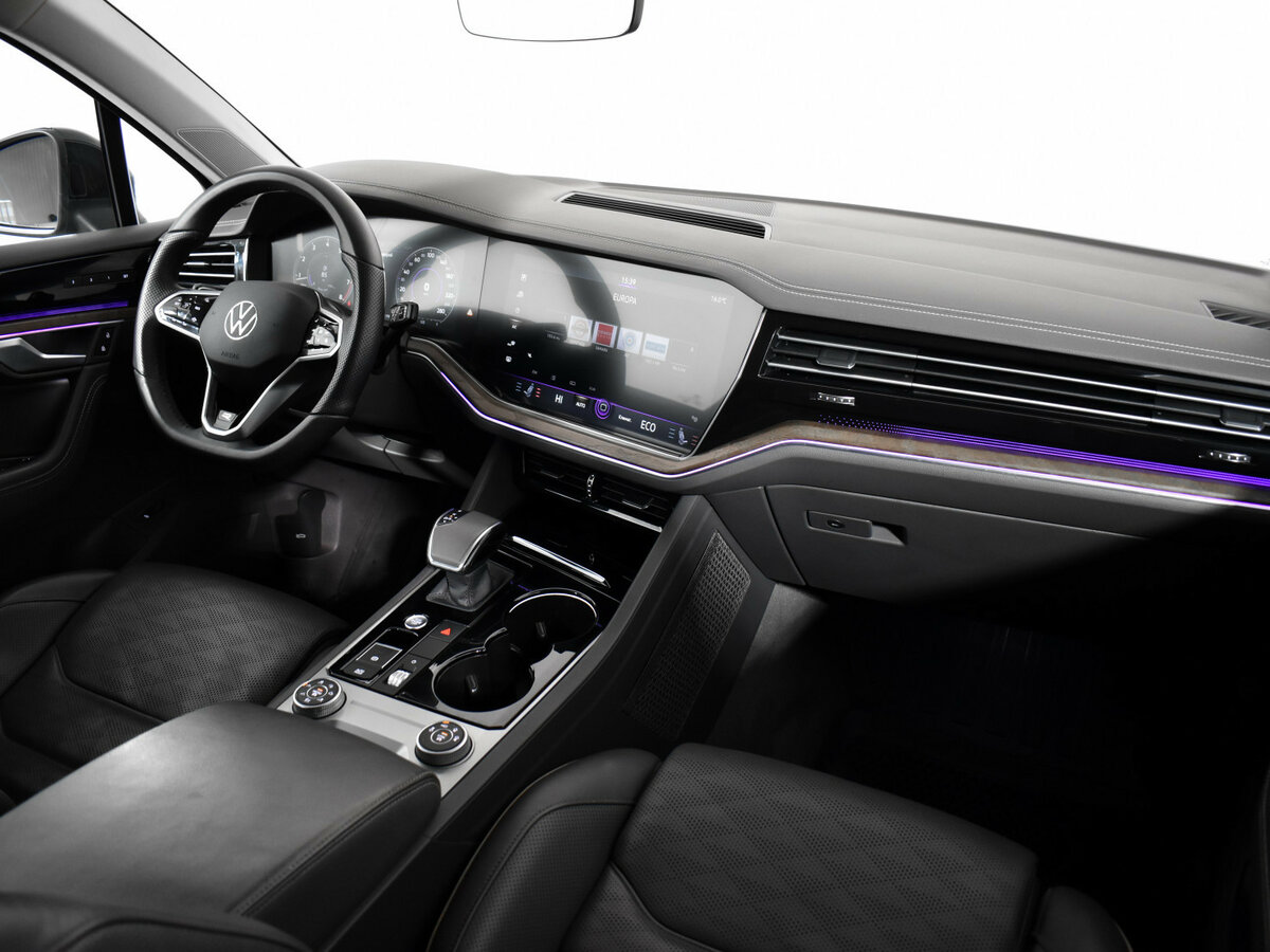 Volkswagen Touareg с пробегом — 2019 год. Фото: #7