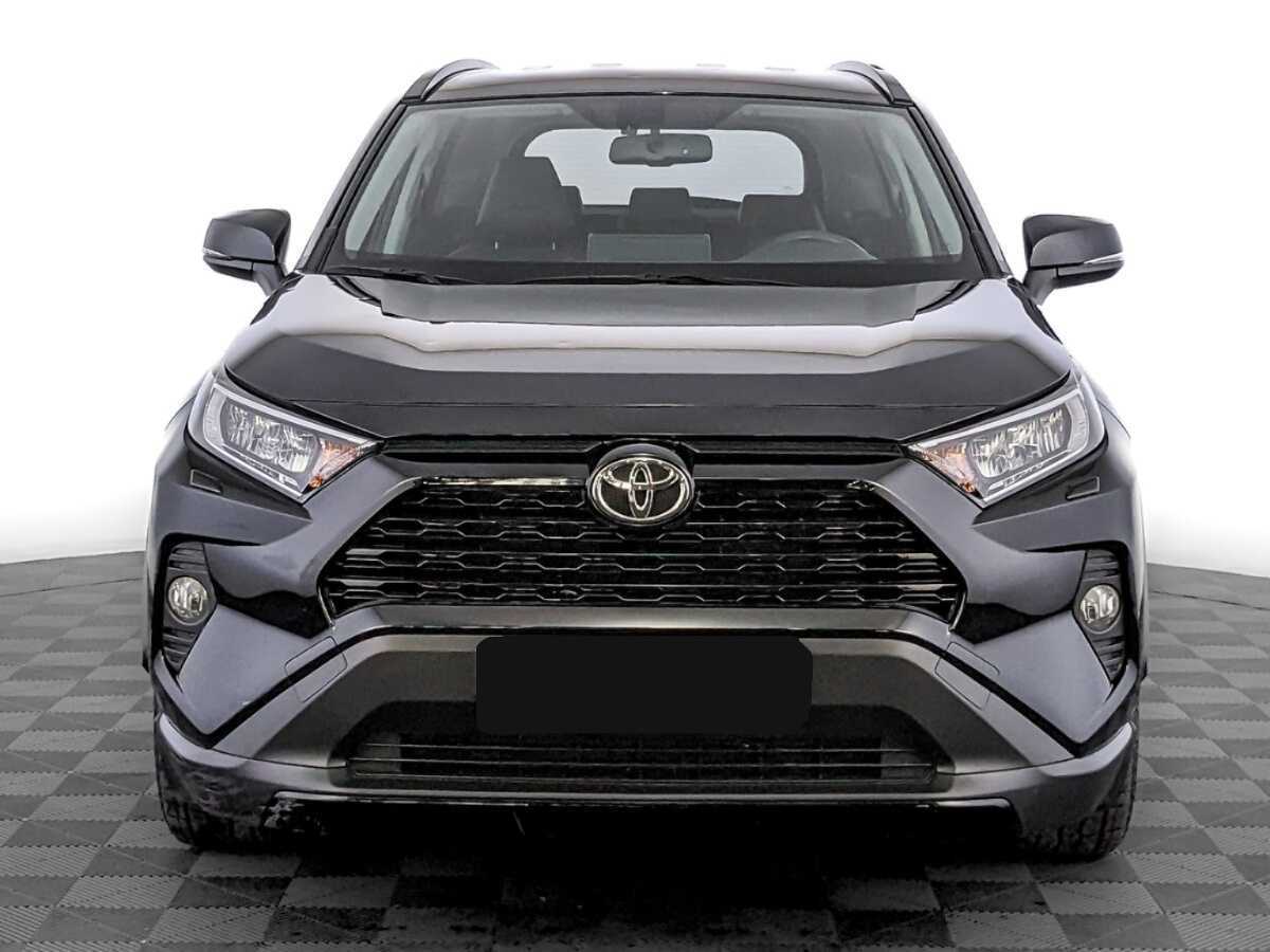 Toyota RAV4 с пробегом — 2021 год. Фото: #1