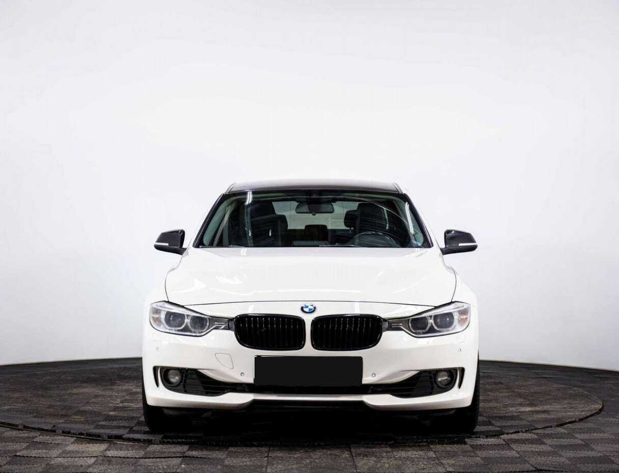 BMW 3 серии с пробегом — 2014 год. Фото: #1