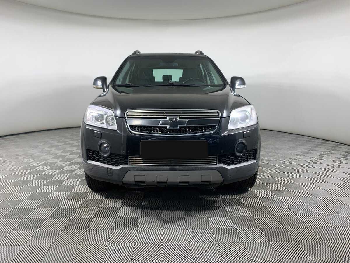 Chevrolet Captiva с пробегом — 2010 год. Фото: #1