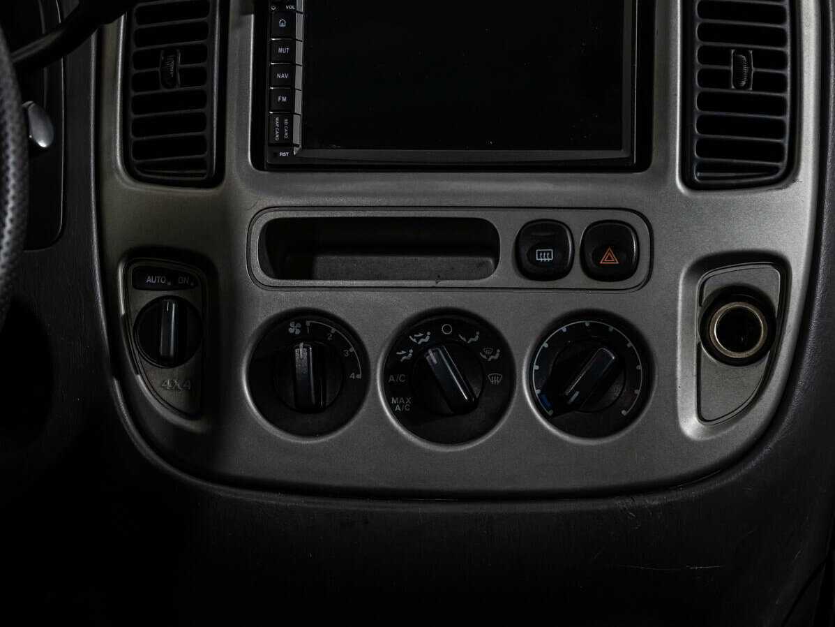 Ford Escape с пробегом — 2002 год. Фото: #13