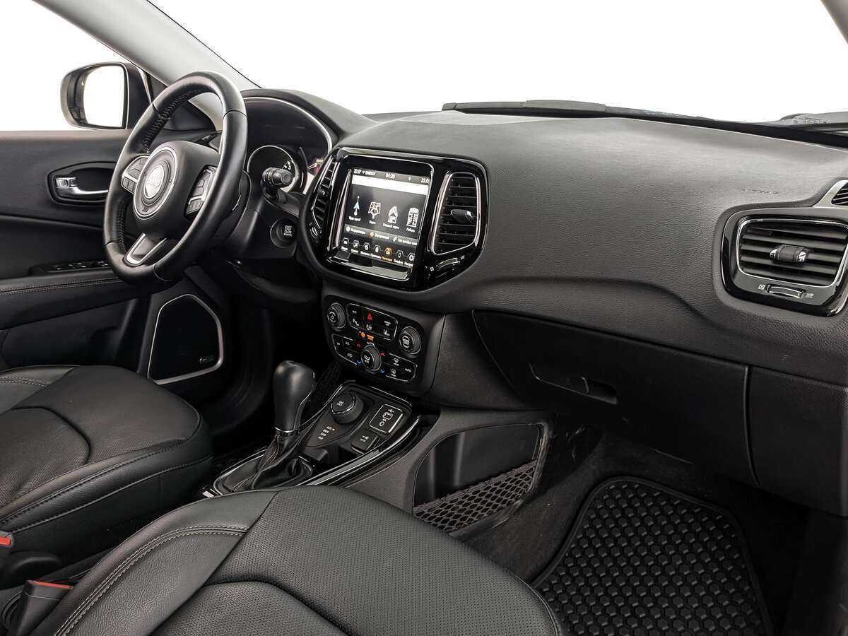Jeep Compass с пробегом — 2021 год. Фото: #8